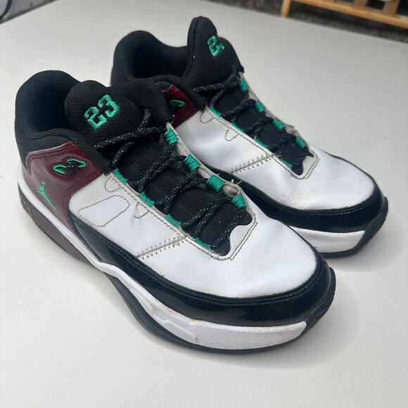 Nike Jordan Max Aura 3 Black Burgundy Basketball Shoes - Picture 1 of 7